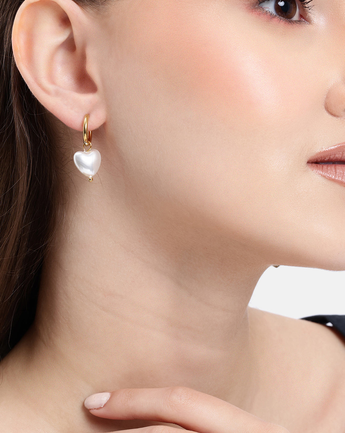 18kt Gold Plated Dangling Pearl Heart Hoop Earring