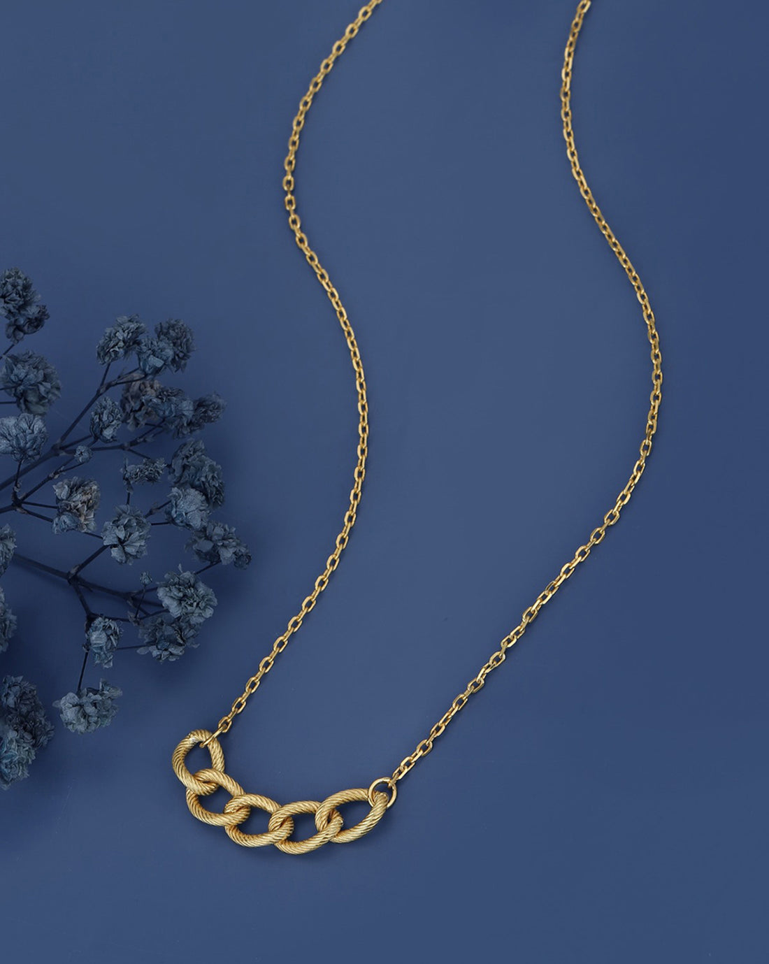 Carlton London 18Kt Gold Plated Contemporary Necklace With Textured Links