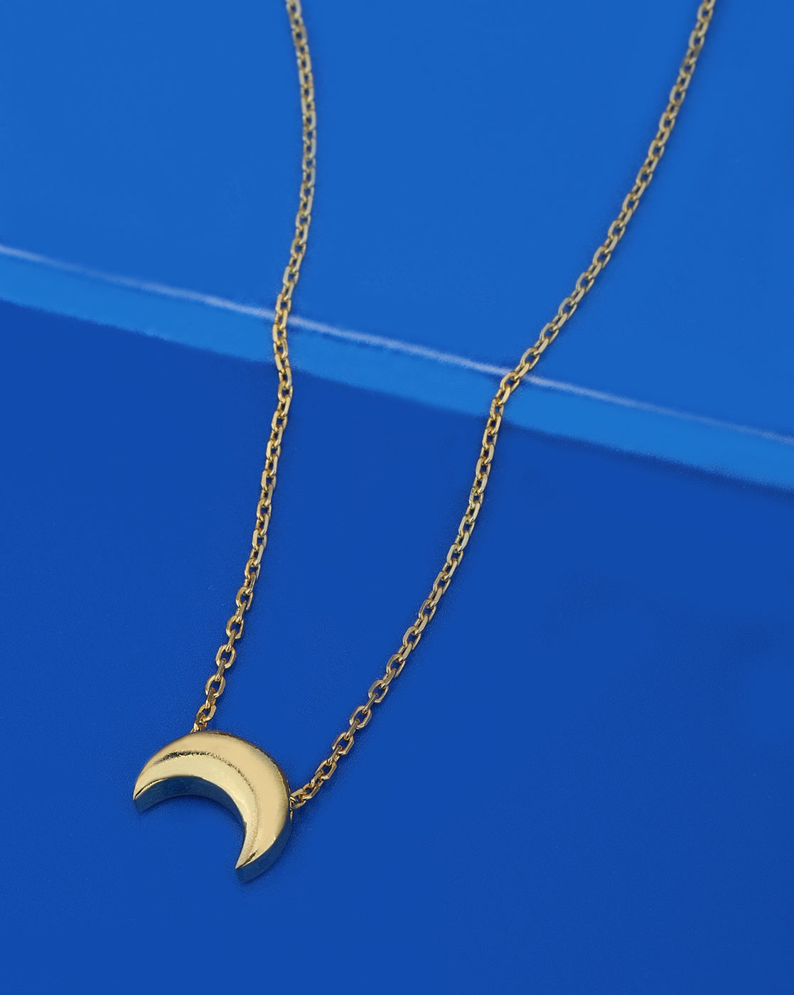 18kt Gold Plated Crescent Pendant and Chain