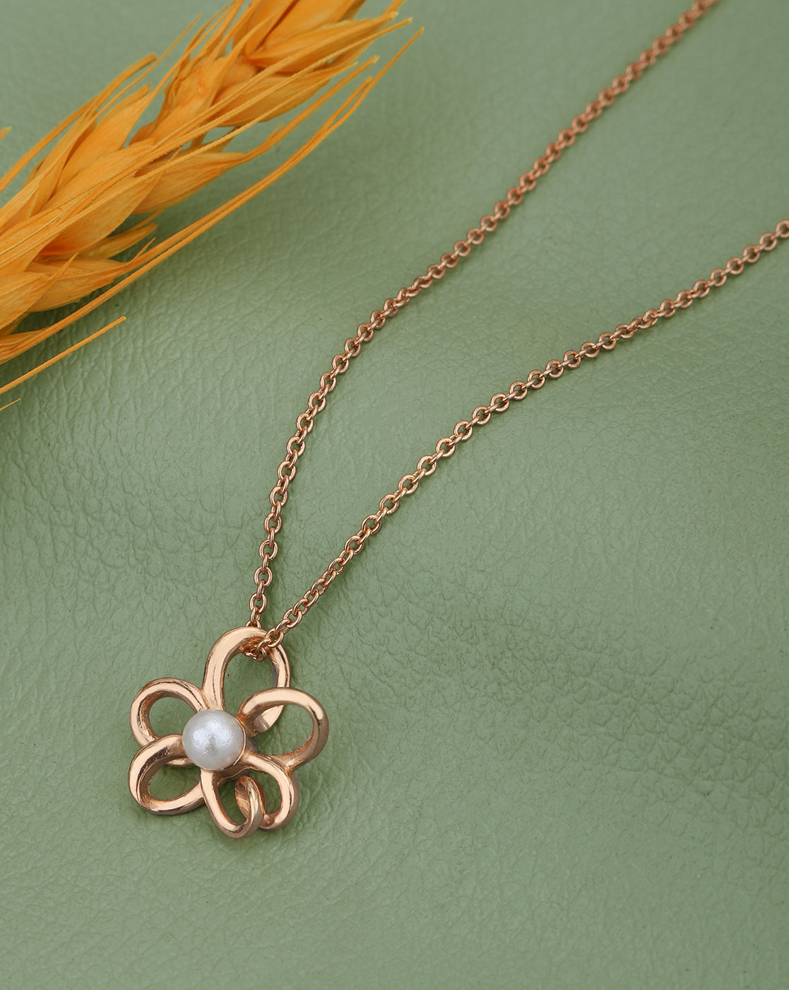 18kt Rose Gold Plated Pearl Floral Pendant and Chain