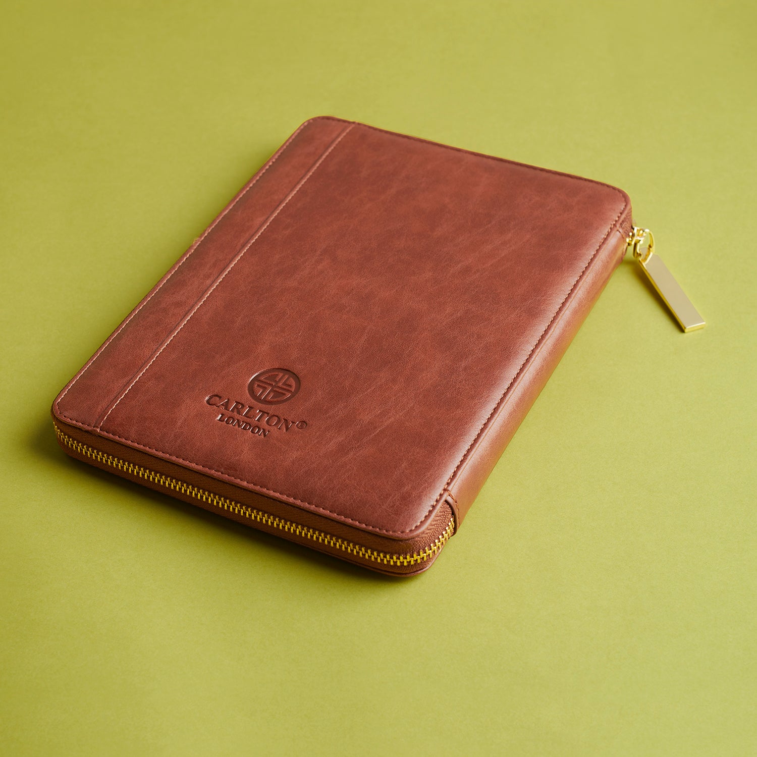 Carlton London Brown Royal Dairy Elegance - Compact Elegance for Daily Inspiration