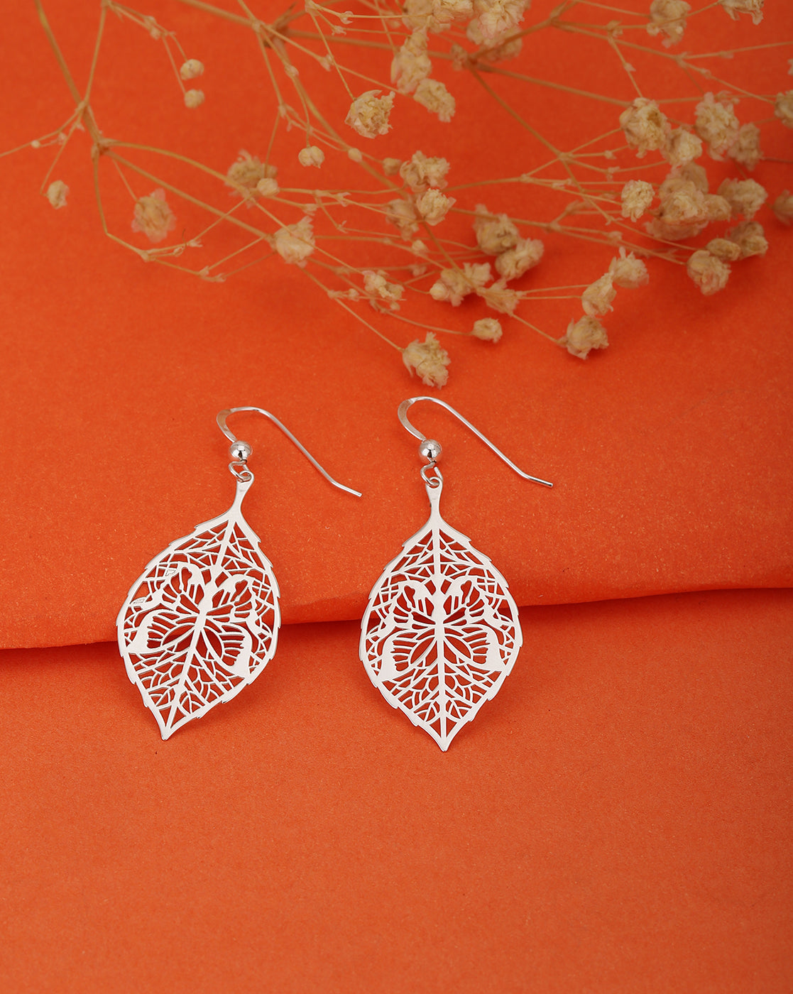 Carlton London 925 Sterling Silver Rhodium Plated Silver Filigree Leaf Drop Earring