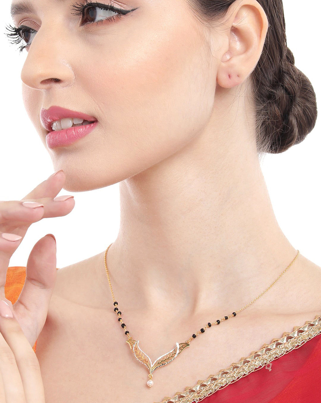 925 Sterling Silver 18kt Gold Plated with Natural Onyx Stone & Pearl Mangalsutra