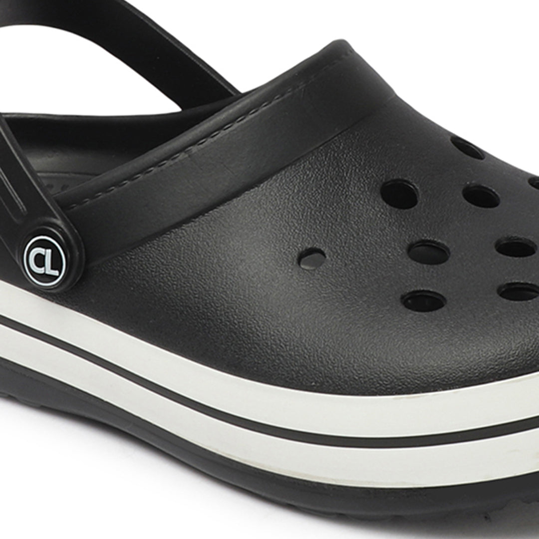 Men Striped Band Perforated Clogs