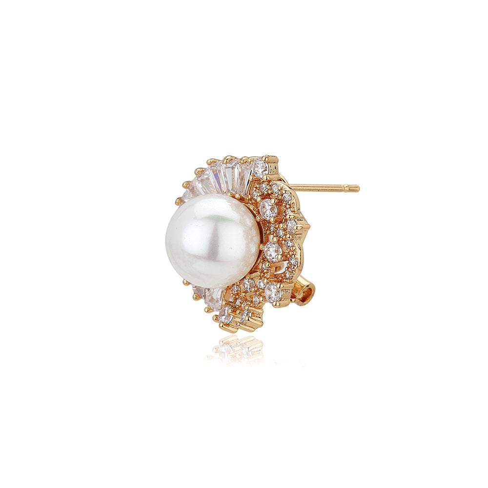 Carlton London Premium Jwlry-Rose Gold & White Toned Pearls Studded Rose Gold-Plated Circular Handcrafted Studs Earrings Fje4124
