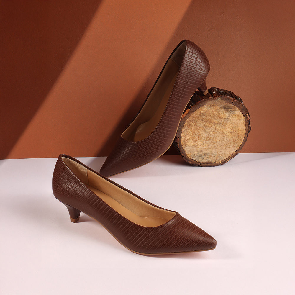 Women Textured Work Kitten Pumps