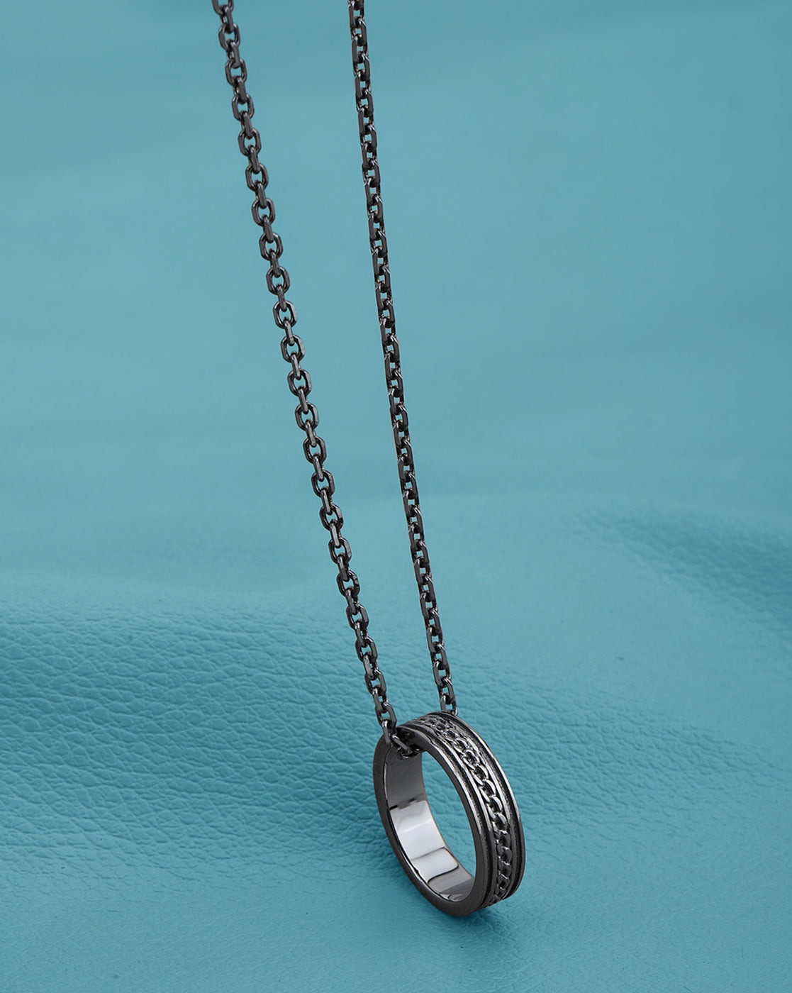 Men Silver Plated Oxidised Ring Pendant and Chain