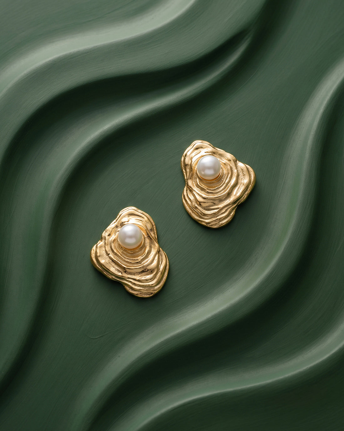 18kt Gold Plated Pearl Contemporary Petite Stud Earring