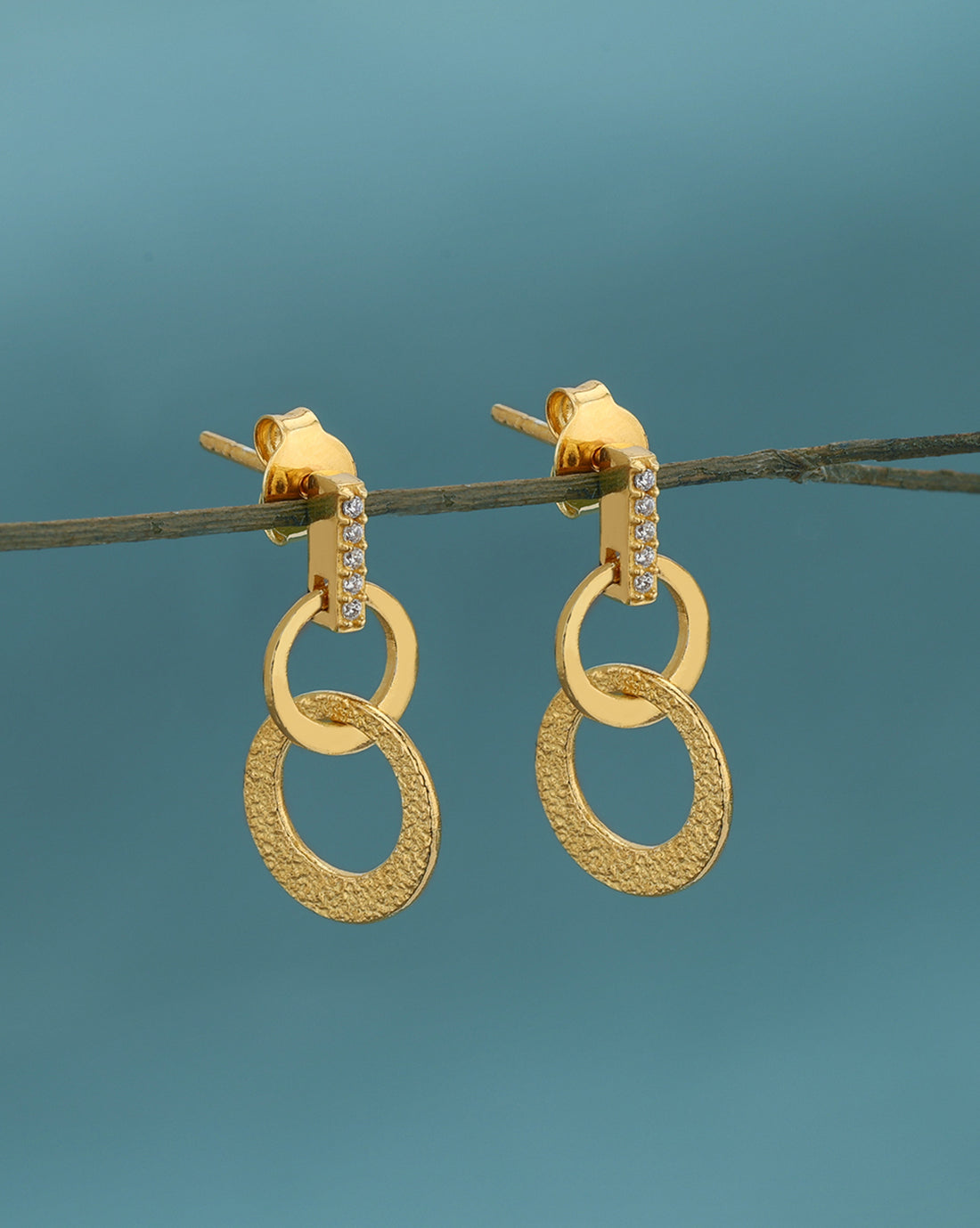 18kt Gold Plated CZ Studded Textured Double Circle Drop Link Earring