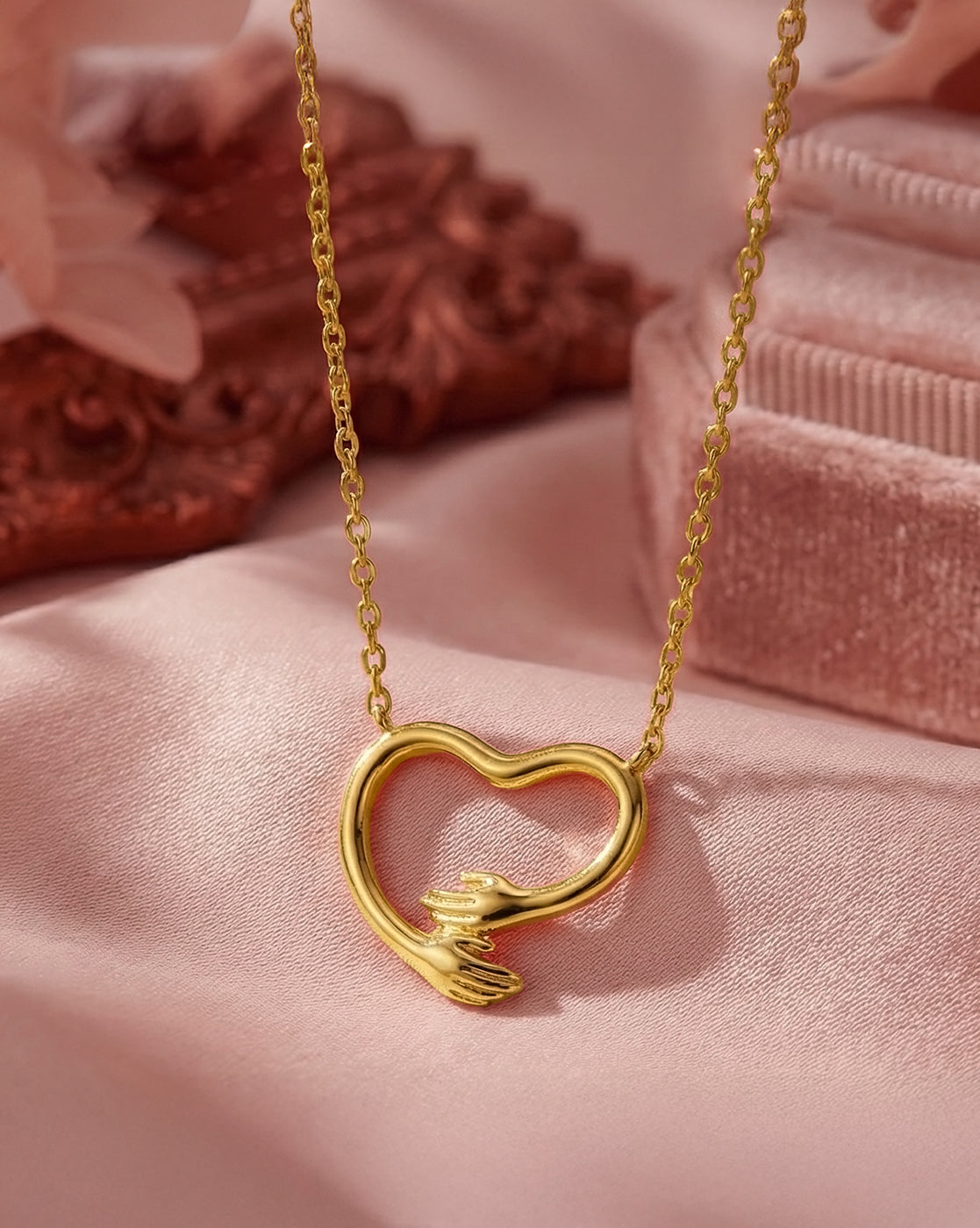 18kt Gold Plated Heart Pendant and Chain
