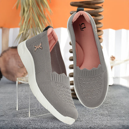 Women Textured Round Toe Flyknit Mesh Slip-On Sneakers