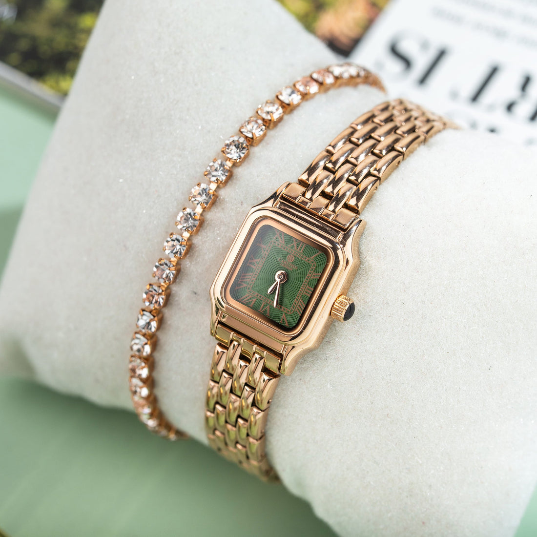 Chloe Mini Green Women Analog with Bracelet Watch CLWWS-01