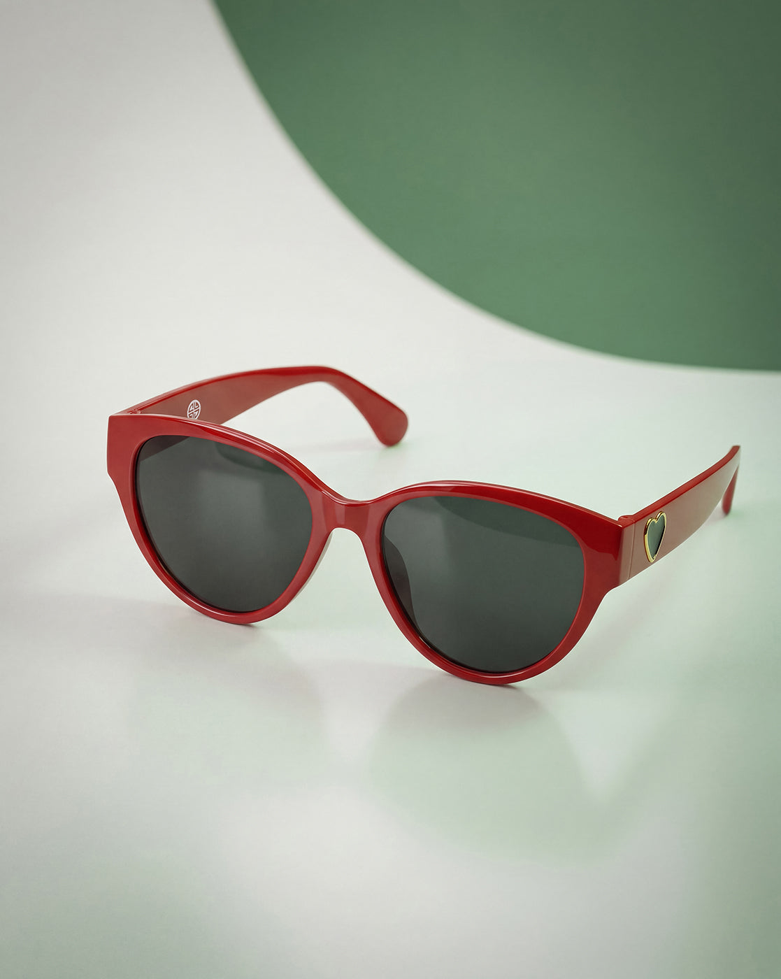 Women Party Red Toned UV Protected Black Lens Oversized Sunglasses