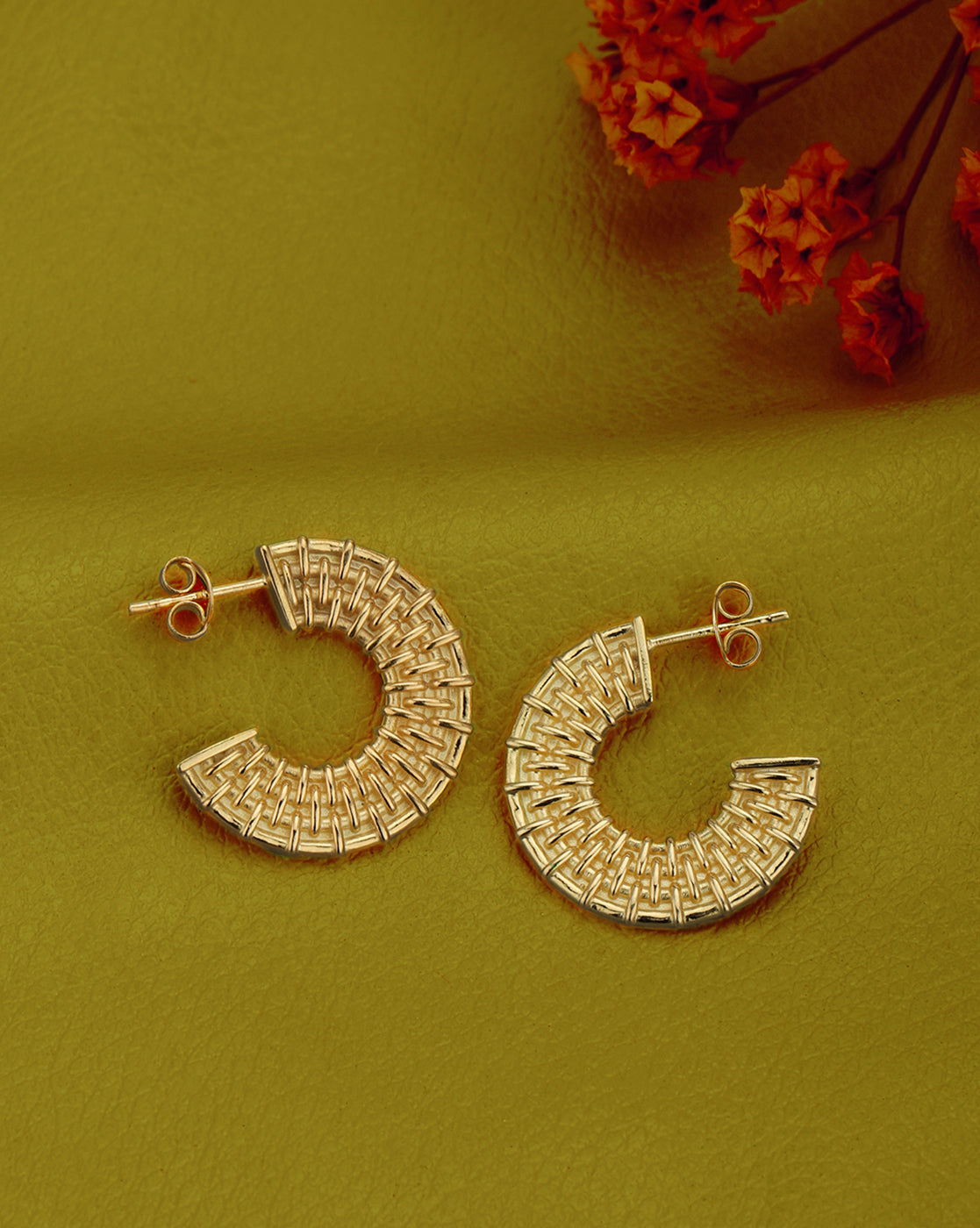 18kt Gold Plated Woven Mesh Bold Half Hoop Earring