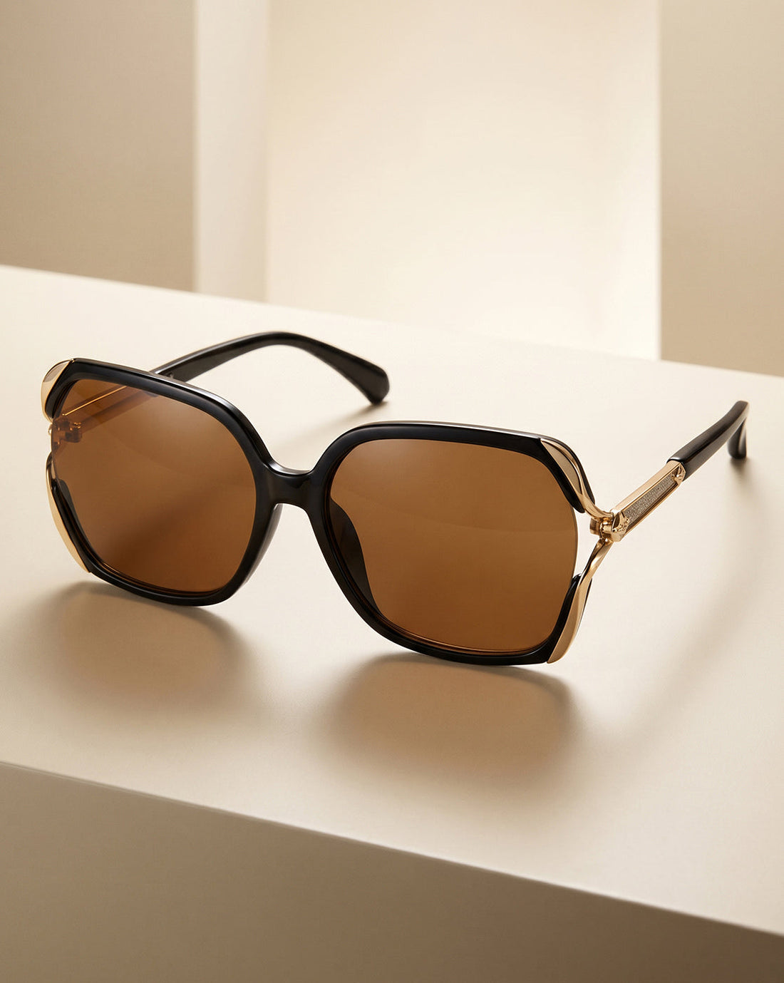 Black & Gold Toned UV Protected Brown Lens Oversized Sunglasses for women CLSW612