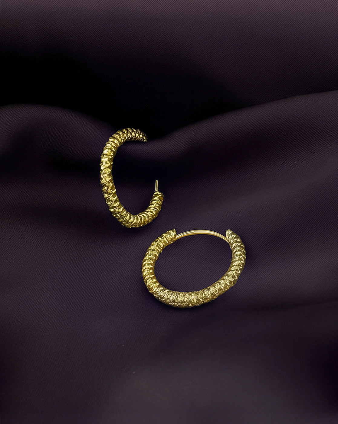18kt Gold Plated Textured Hoop Earring