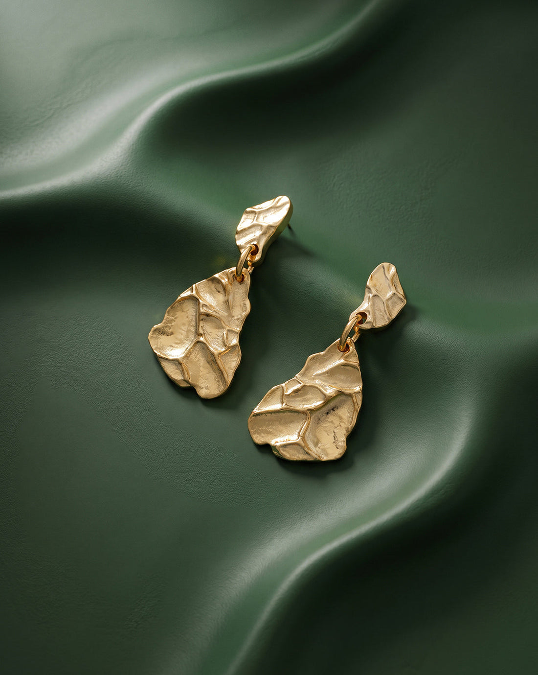 18kt Gold Plated Contemporary Drop Earring