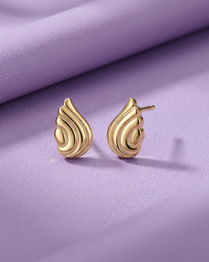 18kt Gold Plated Ribbed Textured Contemporary Stud Earring