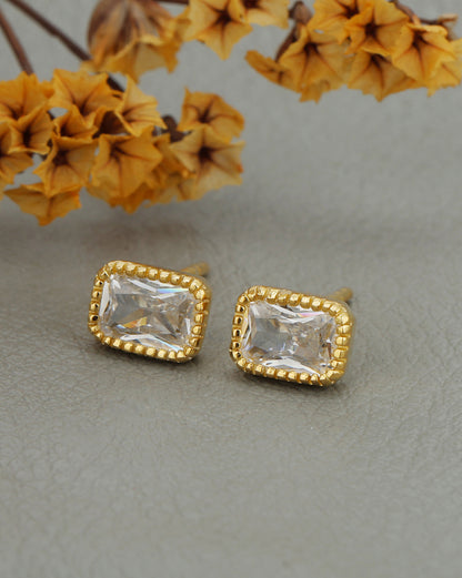 18kt Gold Plated Elegant Baguette Solitaire Stud Earring