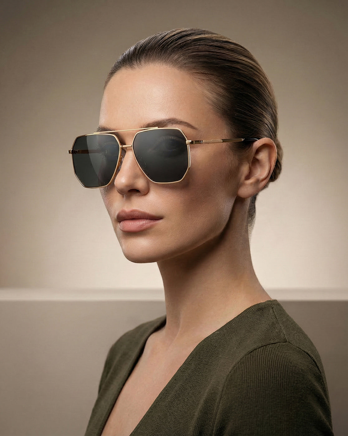 Women Gold and Black Toned Black Polarised Lens Rectangle Sunglasses