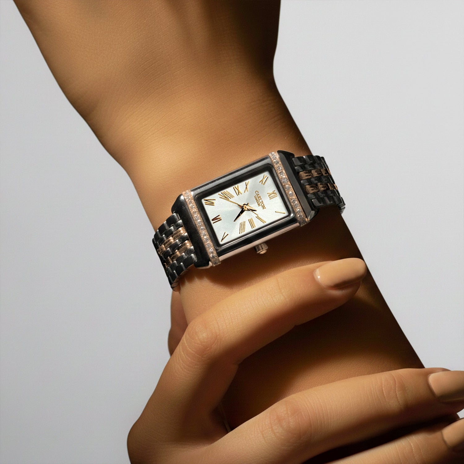 Carlton London Women Amara White Analog Watch CL-AM-WHT