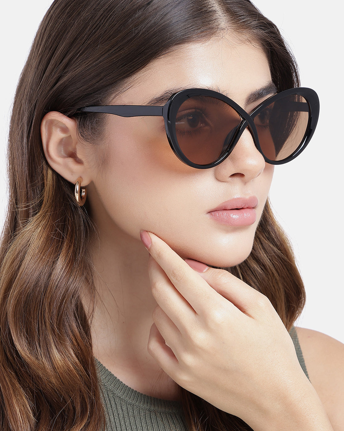 Women Black Toned UV Protected Brown Lens Oval Sunglasses