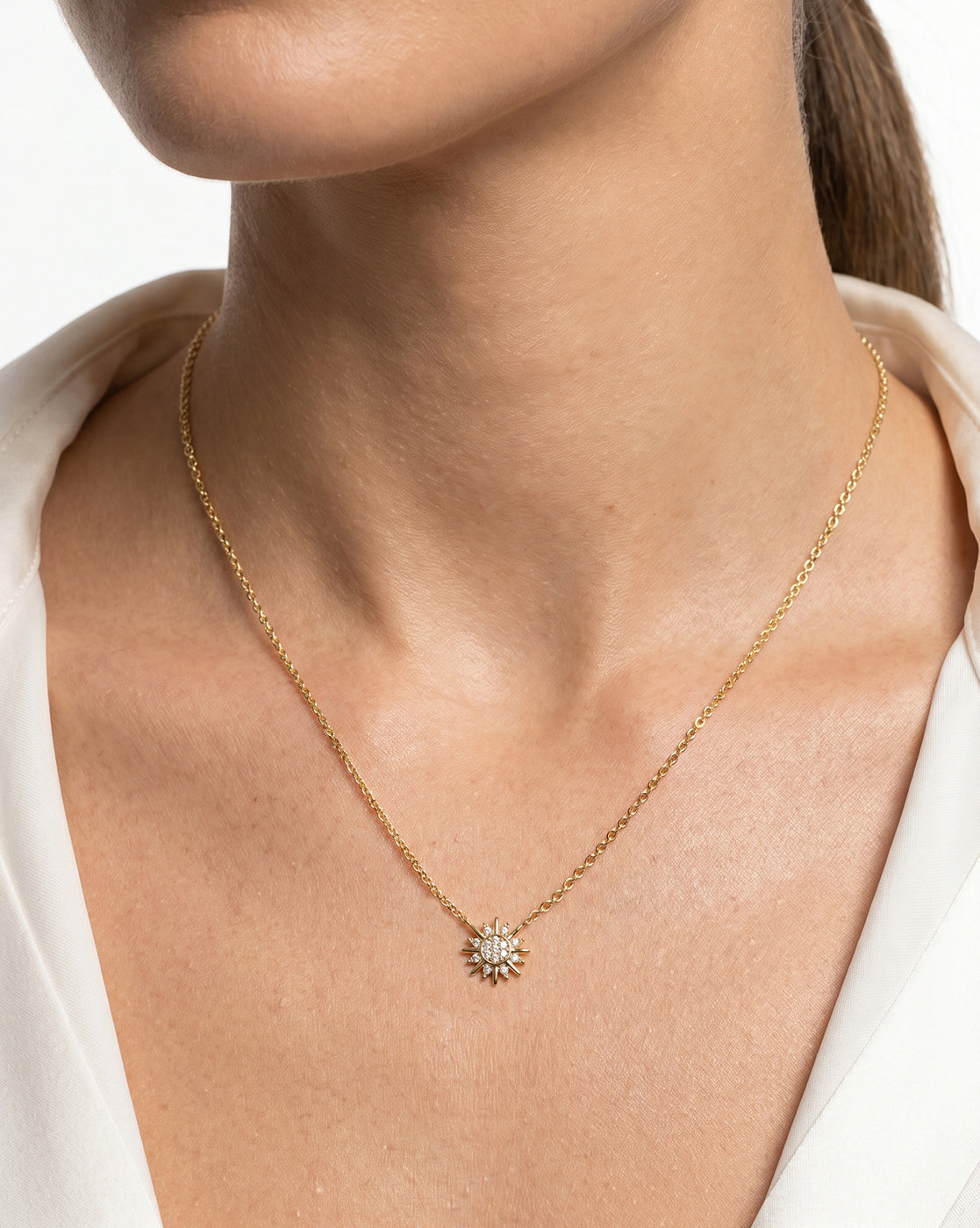 18kt Gold Plated CZ Glam Star Burst Pendant with Chain