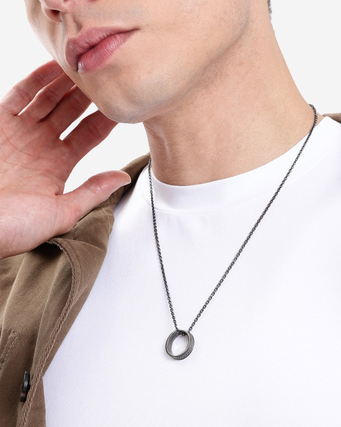 Men Silver Plated Oxidised Ring Pendant and Chain