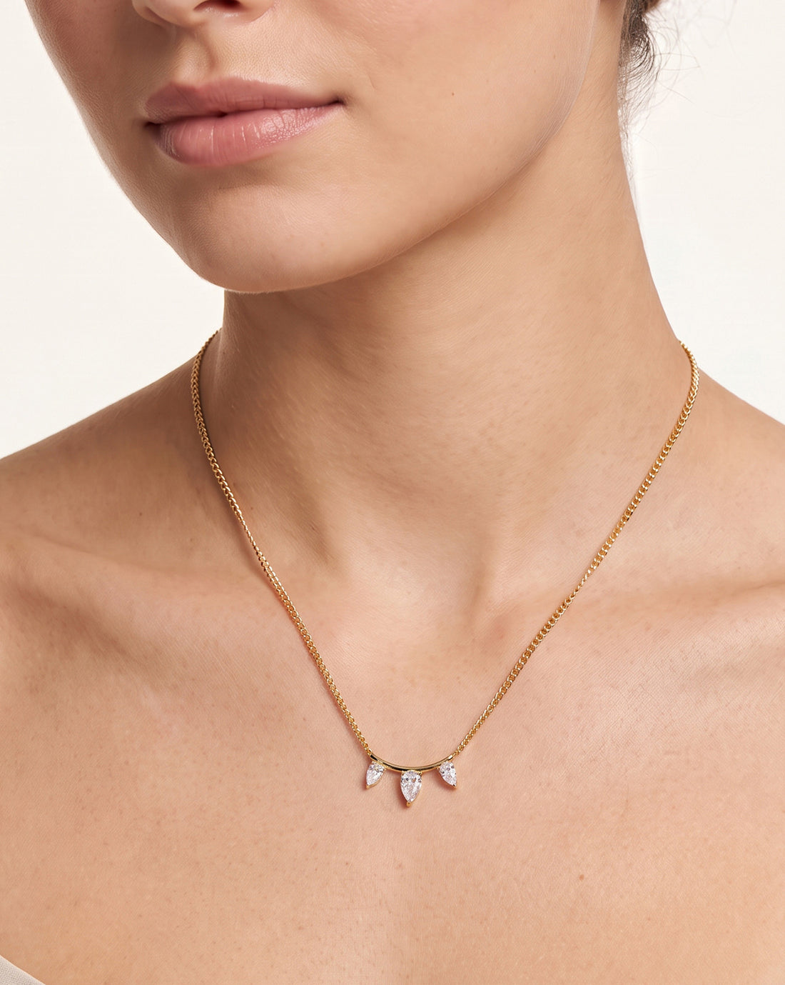 18kt Gold Plated Minimal Solitaire Teardrop Necklace