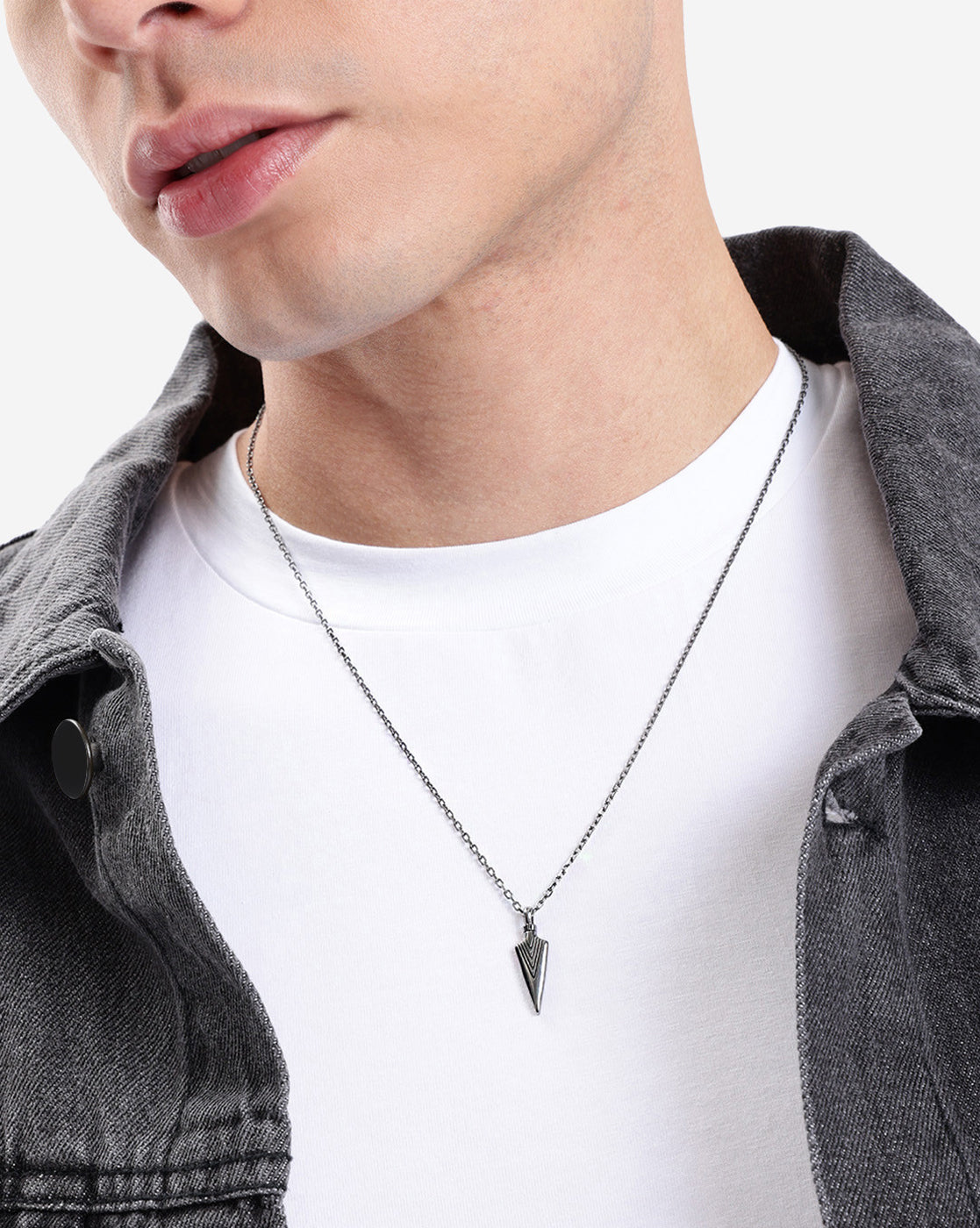 Men Silver Plated Oxidised Arrow head Pendant and Chain