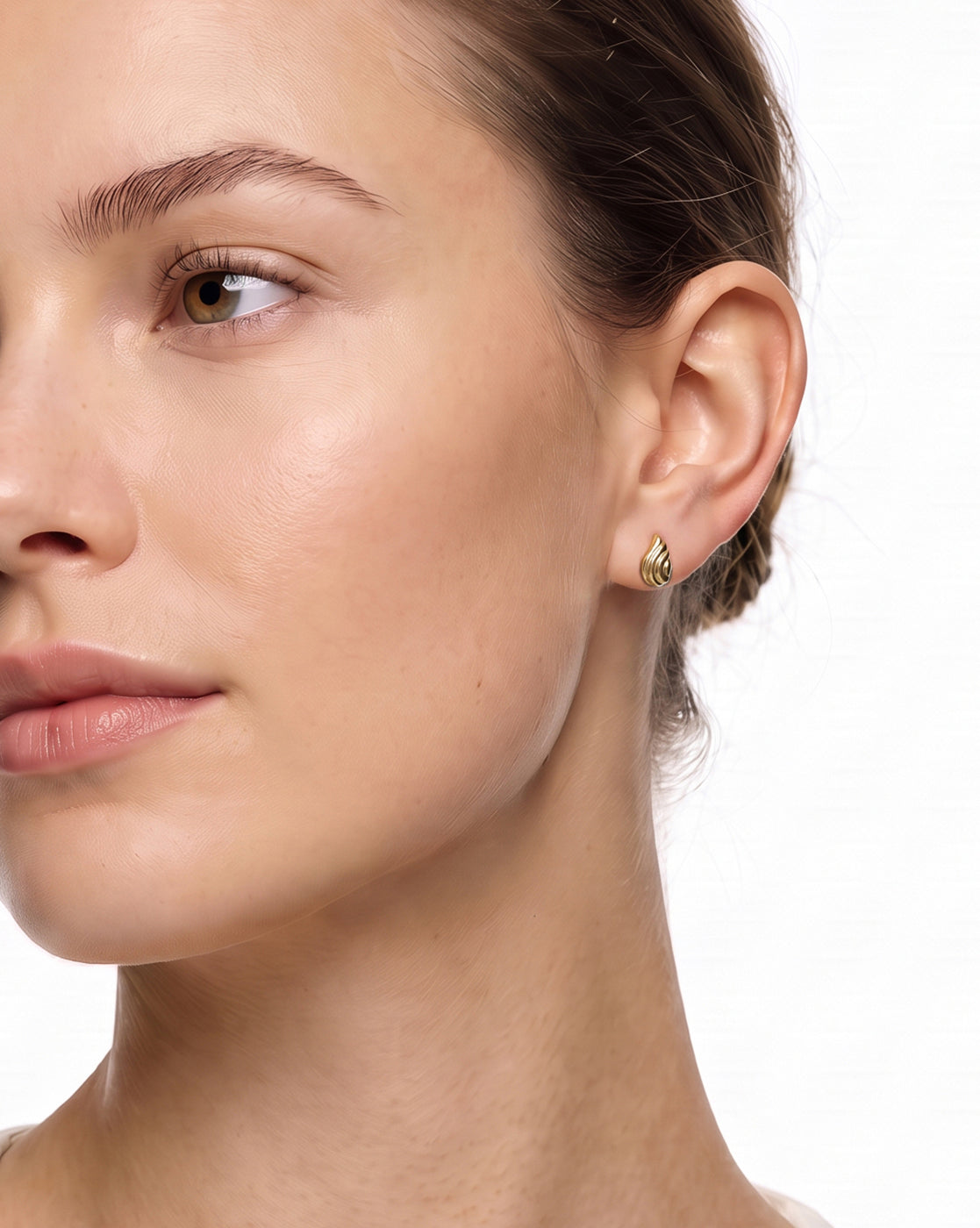 18kt Gold Plated Ribbed Textured Contemporary Stud Earring