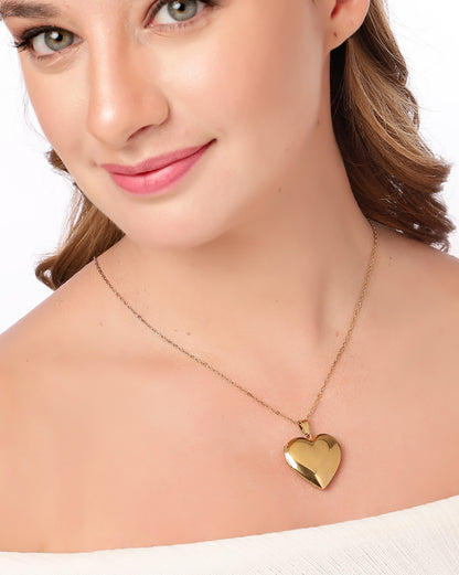 Gold Plated Openable Bold Heart Pendant and Chain
