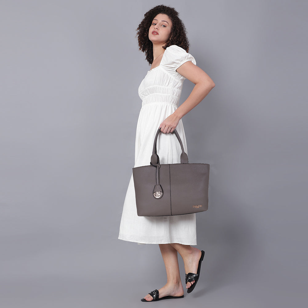 Women Structured Handheld Bag with Tasselled