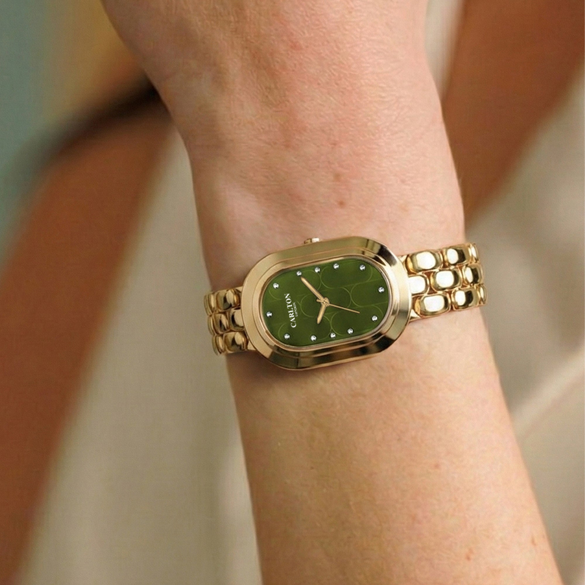 Carlton London Women Cecil Analog Watch CL-CEC-OG