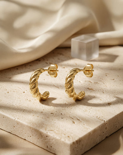 18kt Gold Plated Geometric Half Hoop Earring