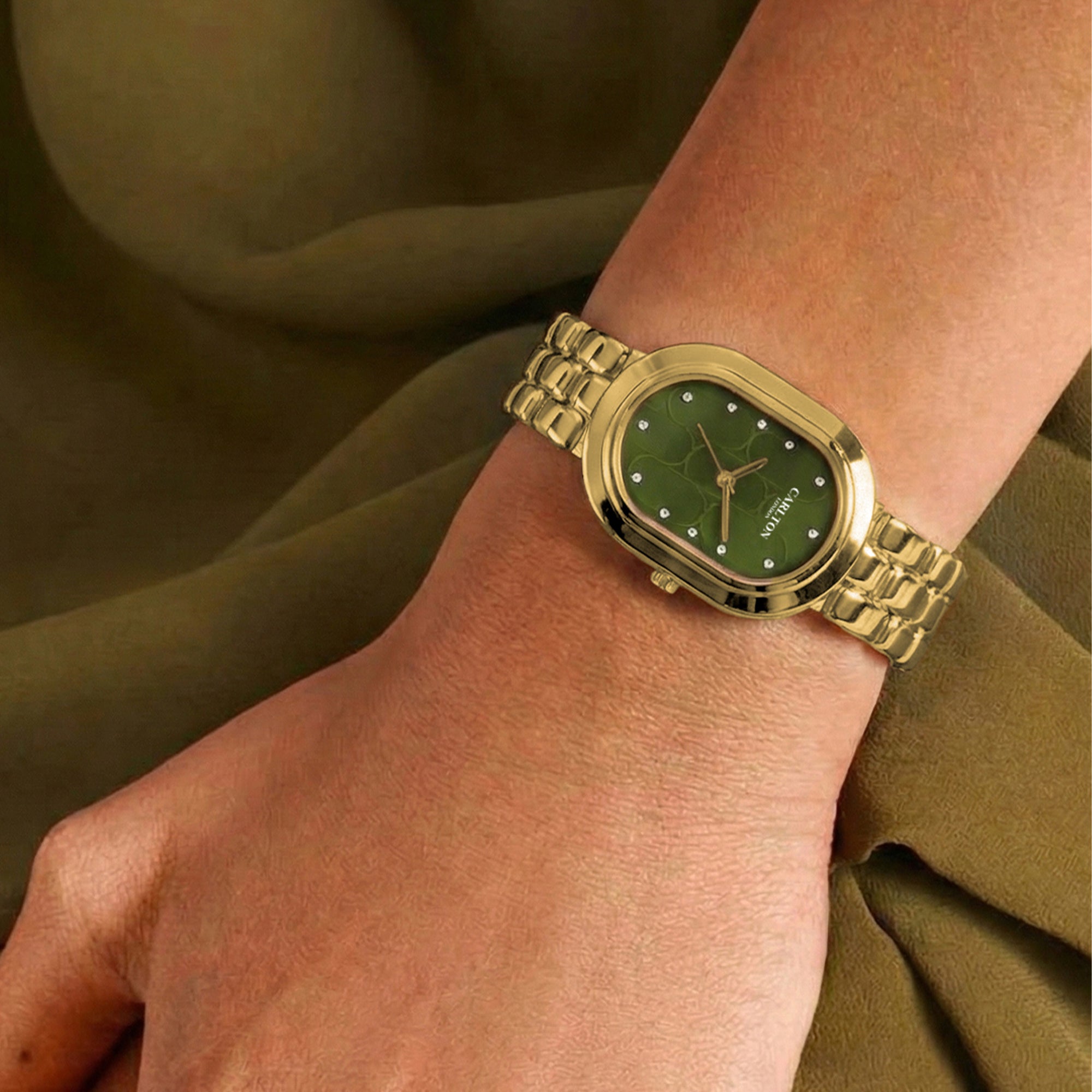 Carlton London Women Cecil Analog Watch CL-CEC-OG