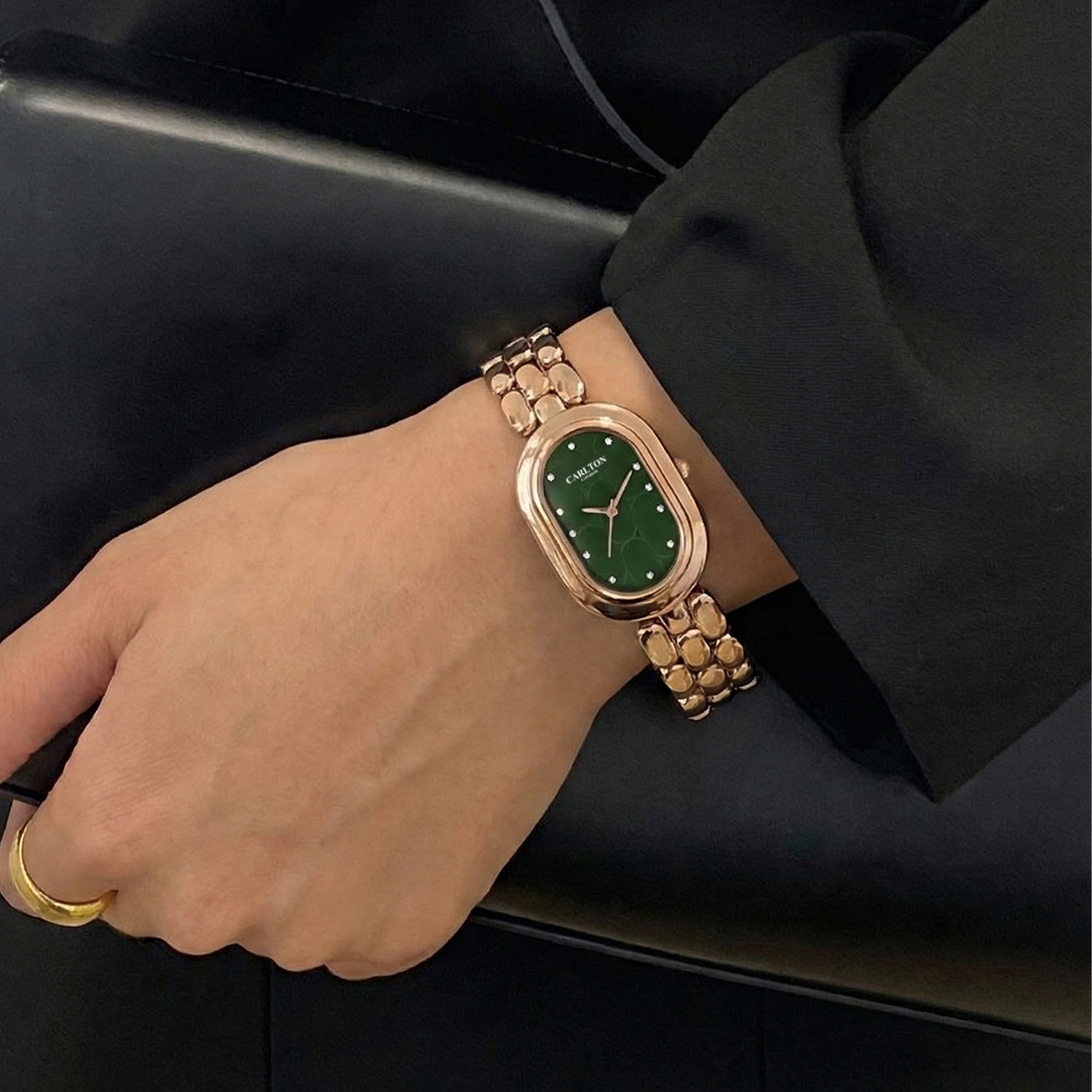 Carlton London Women Cecil Analog Watch CL-CEC-GRN