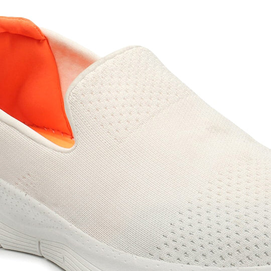 Women Round Toe Flyknit Lightweight Slip-On Sneakers