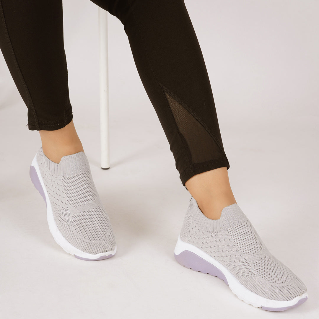 Women Comfortable Flyknit Lightweight Slip-On Sneakers