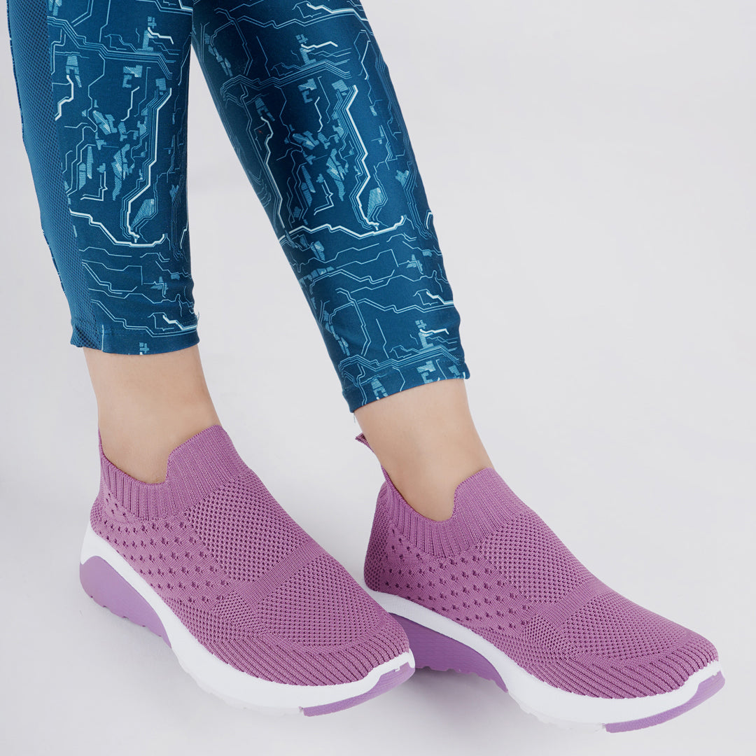 Women Comfortable Flyknit Lightweight Slip-On Sneakers