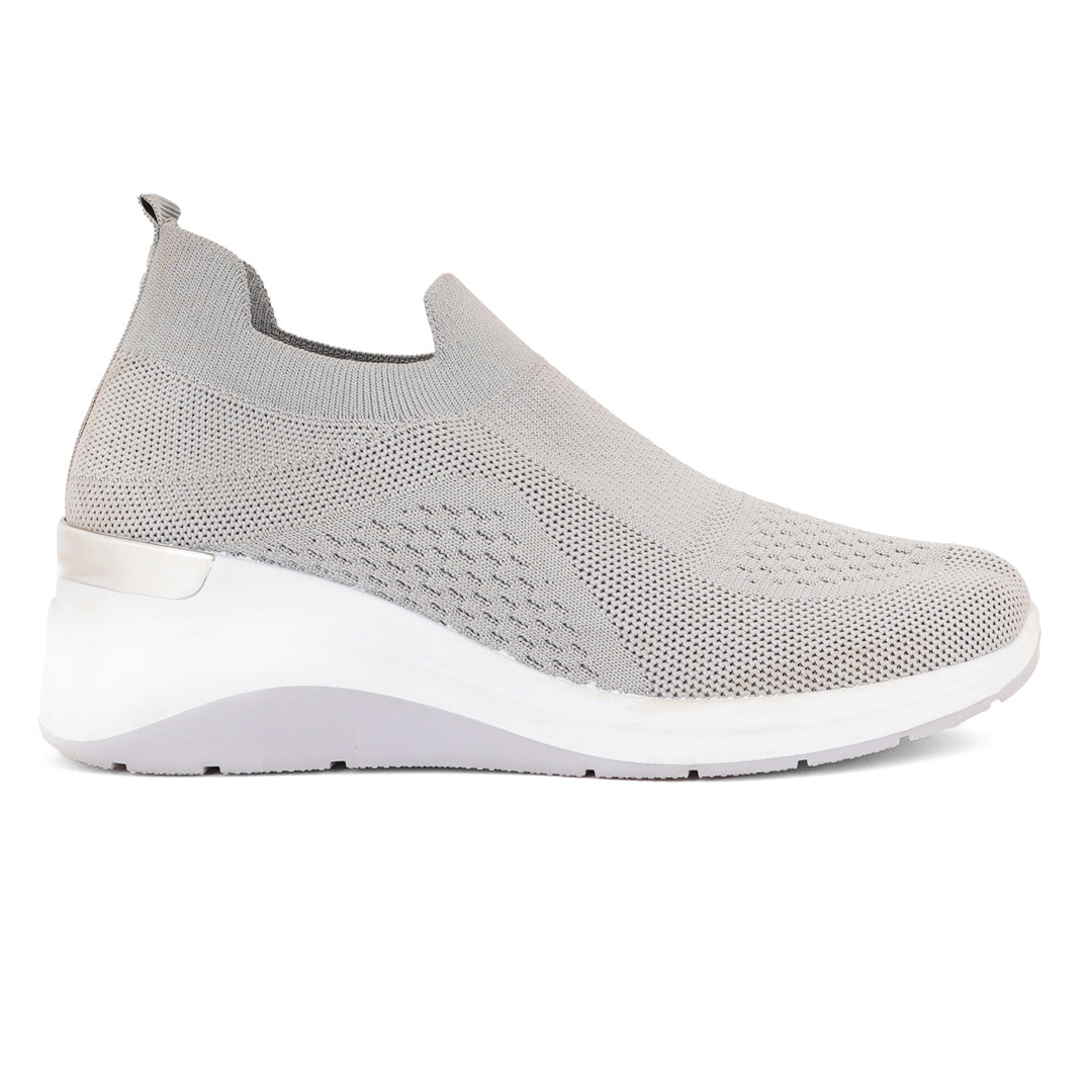 Women Comfortable Flyknit Lightweight Slip-On Sneakers