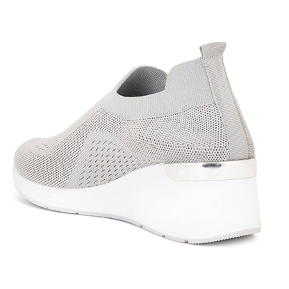 Women Comfortable Flyknit Lightweight Slip-On Sneakers