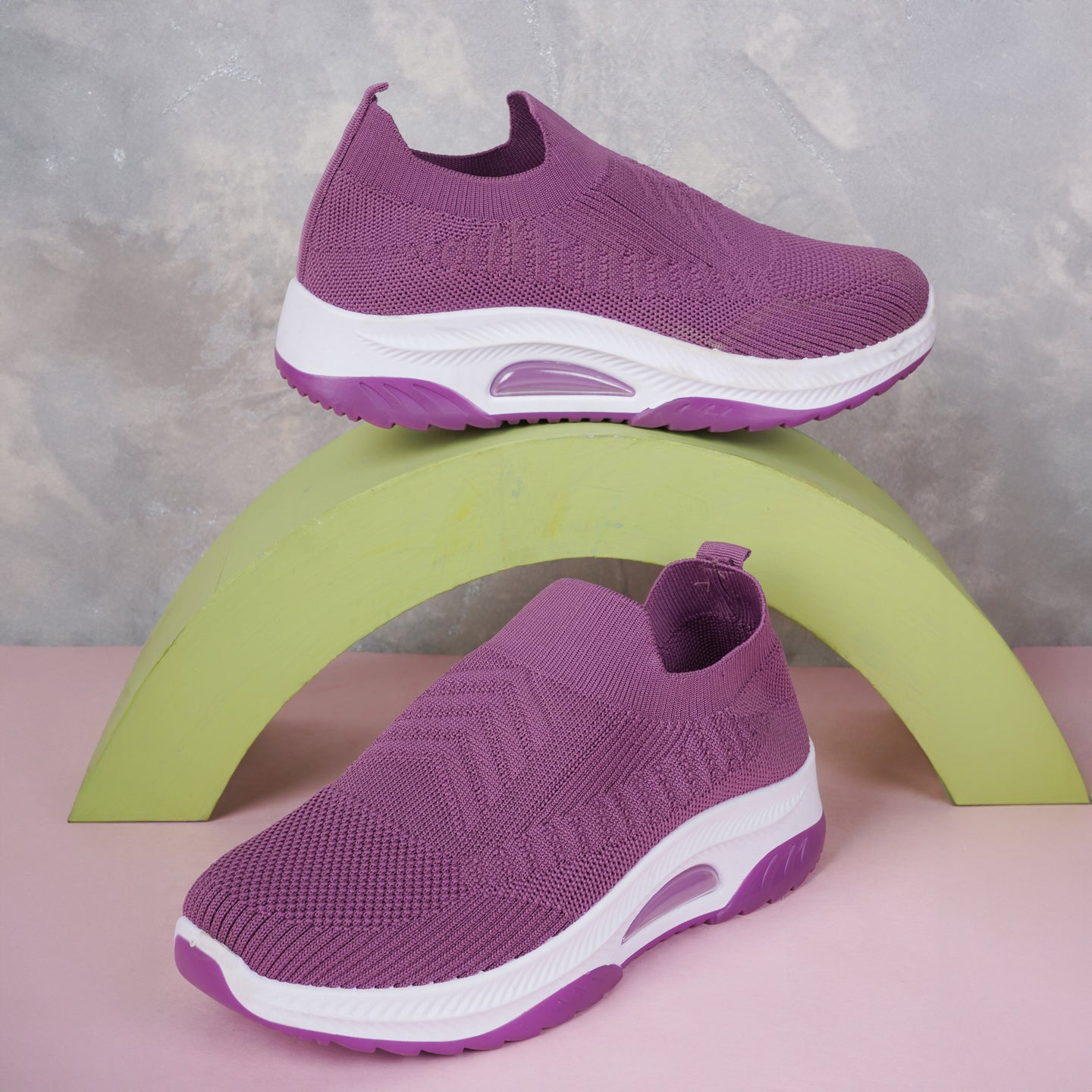 Women Comfortable Flyknit Lightweight Slip-On Sneakers