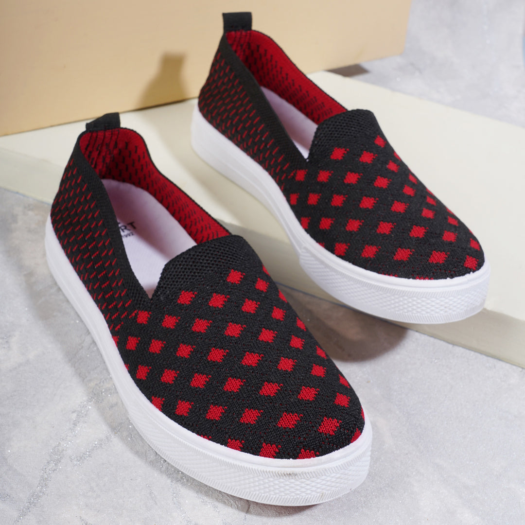 Women Comfortable Flyknit Lightweight Slip-On Sneakers