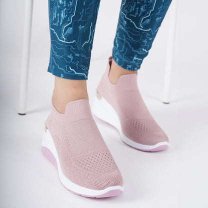 Women Comfortable Flyknit Lightweight Slip-On Sneakers