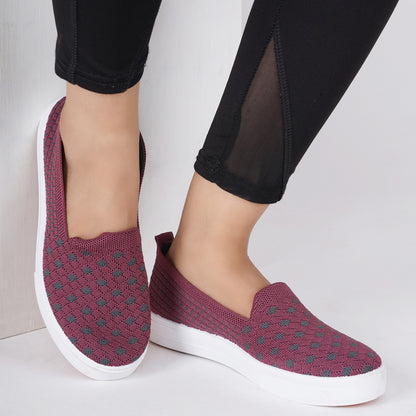 Women Comfortable Flyknit Lightweight Slip-On Sneakers