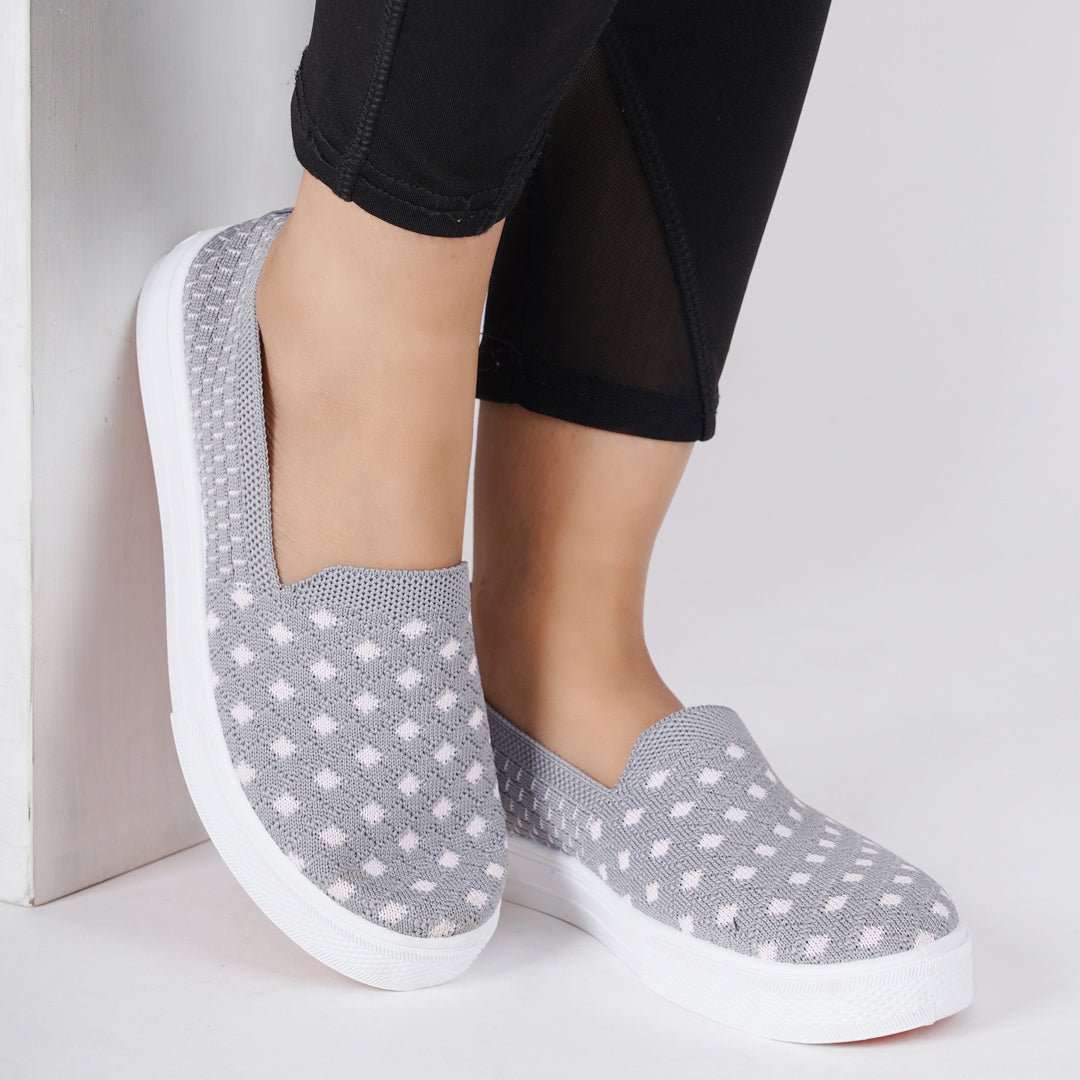 Women Comfortable Flyknit Lightweight Slip-On Sneakers