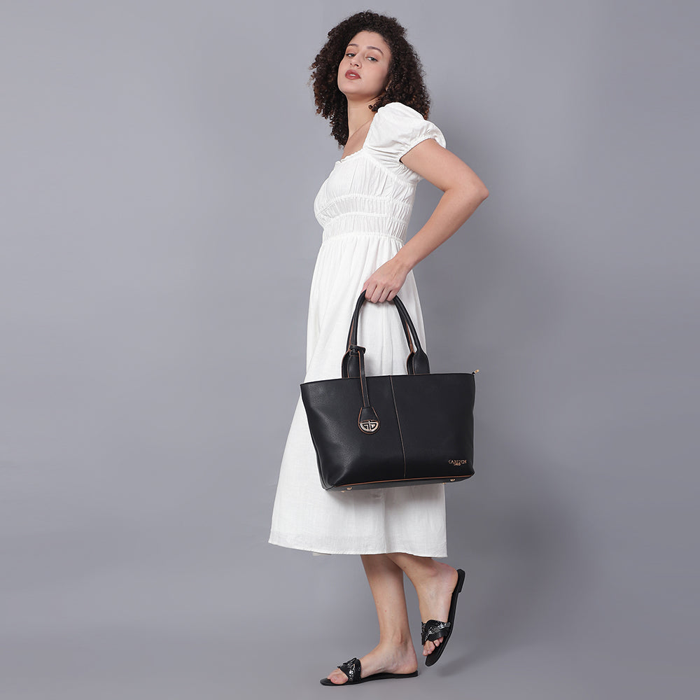 Women Structured Handheld Bag with Tasselled