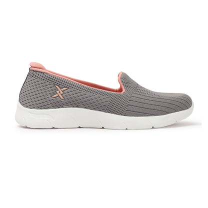 Women Textured Round Toe Flyknit Mesh Slip-On Sneakers