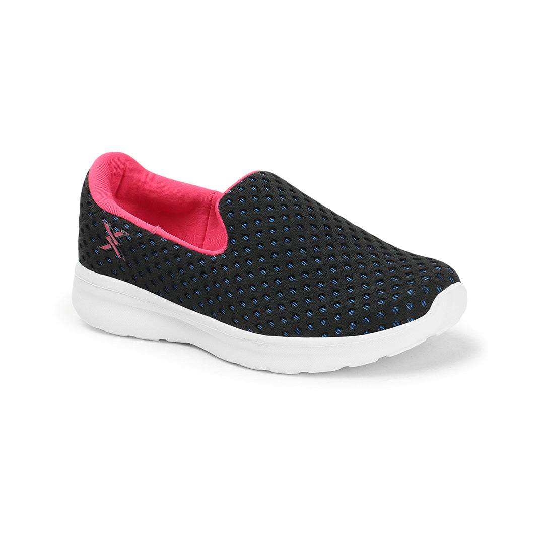 Women Textured Round Toe Flyknit Mesh Slip-On Sneakers